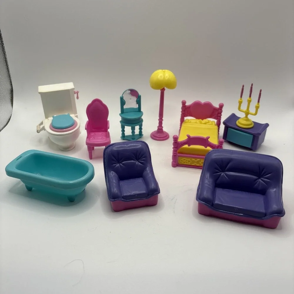 11 Vintage‎ Lot Of Doll House Plastic Furniture Colorful Bedroom Bathroom